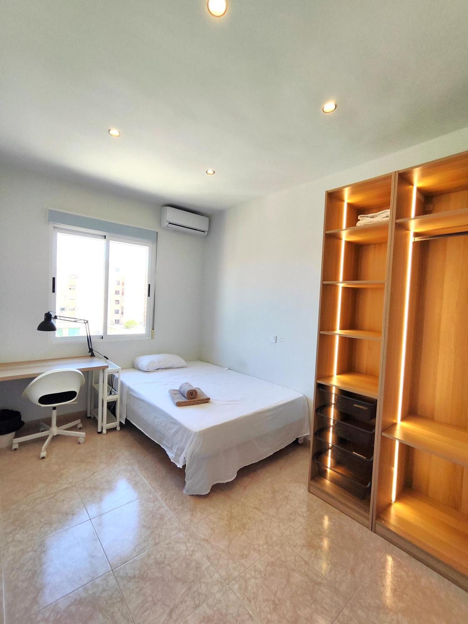 Ave - By Pro - Free Parking Puertollano